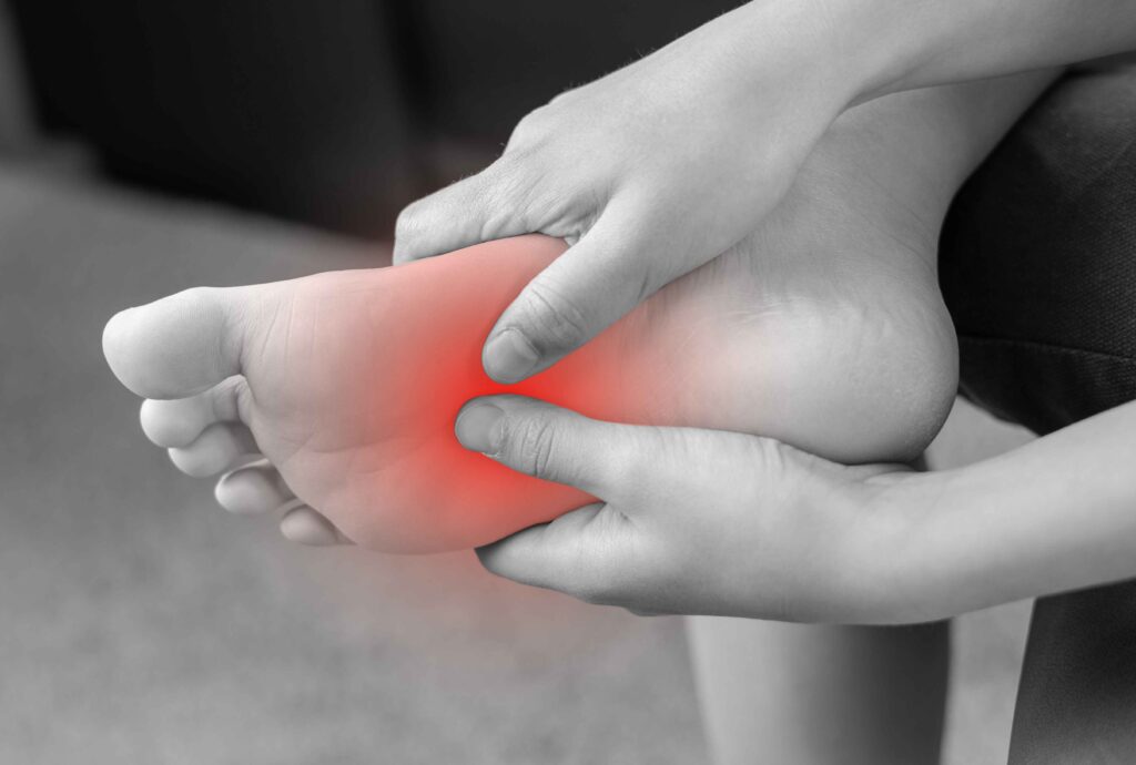 Nonsurgical or surgical care to heal broken metatarsal bones in the foot.